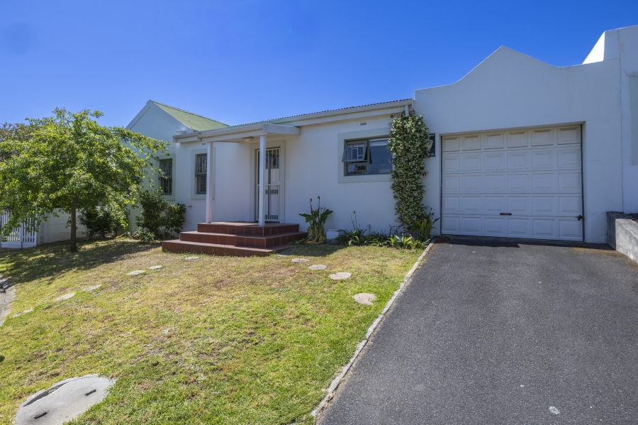 To Let 3 Bedroom Property for Rent in Goedemoed Western Cape